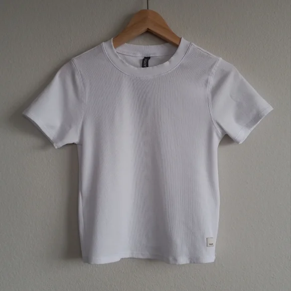 Vuori Pose Fitted Tee White M - Picture 13 of 14